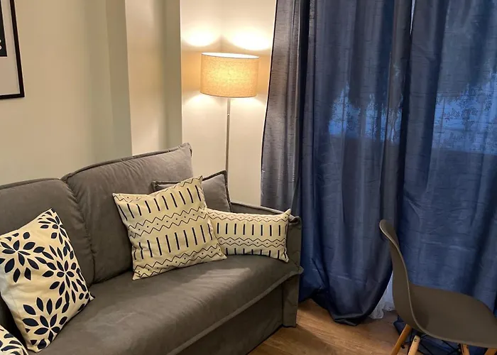 Panos Downtown Flat